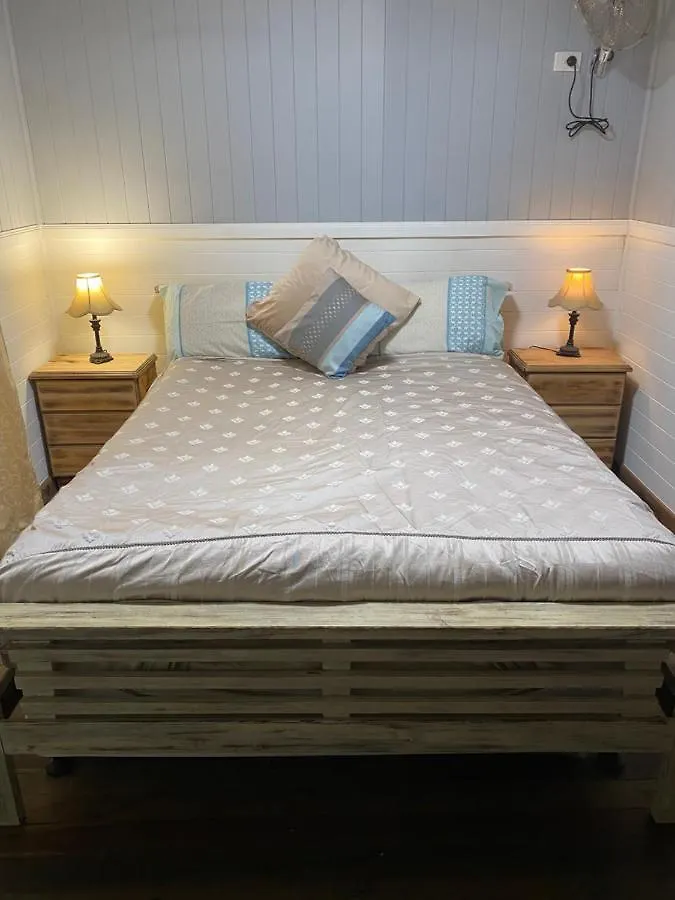 The Wake-Up Call Accommodation & Retreats - Noosa Hinterland Pomona Australien